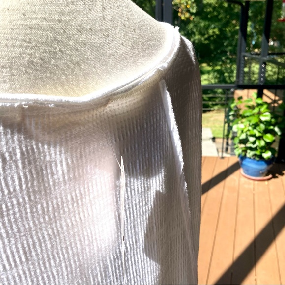 FREE PEOPLE🌸 XS—oversized💕mini dress/ tunic. Snow White & off-white colors! 🌸 - Picture 6 of 16